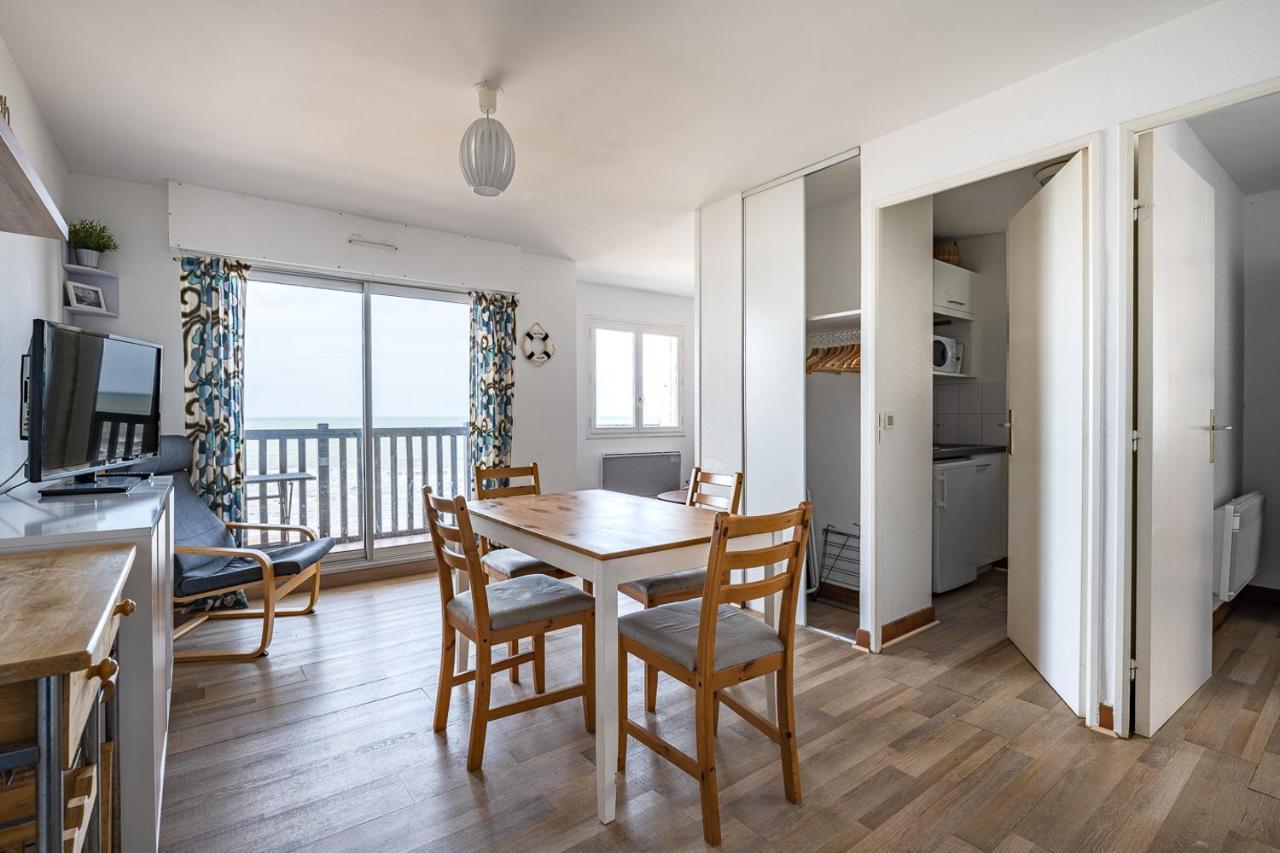 Charmant appartement face à la Mer avec balcon Houlgate Esterno foto